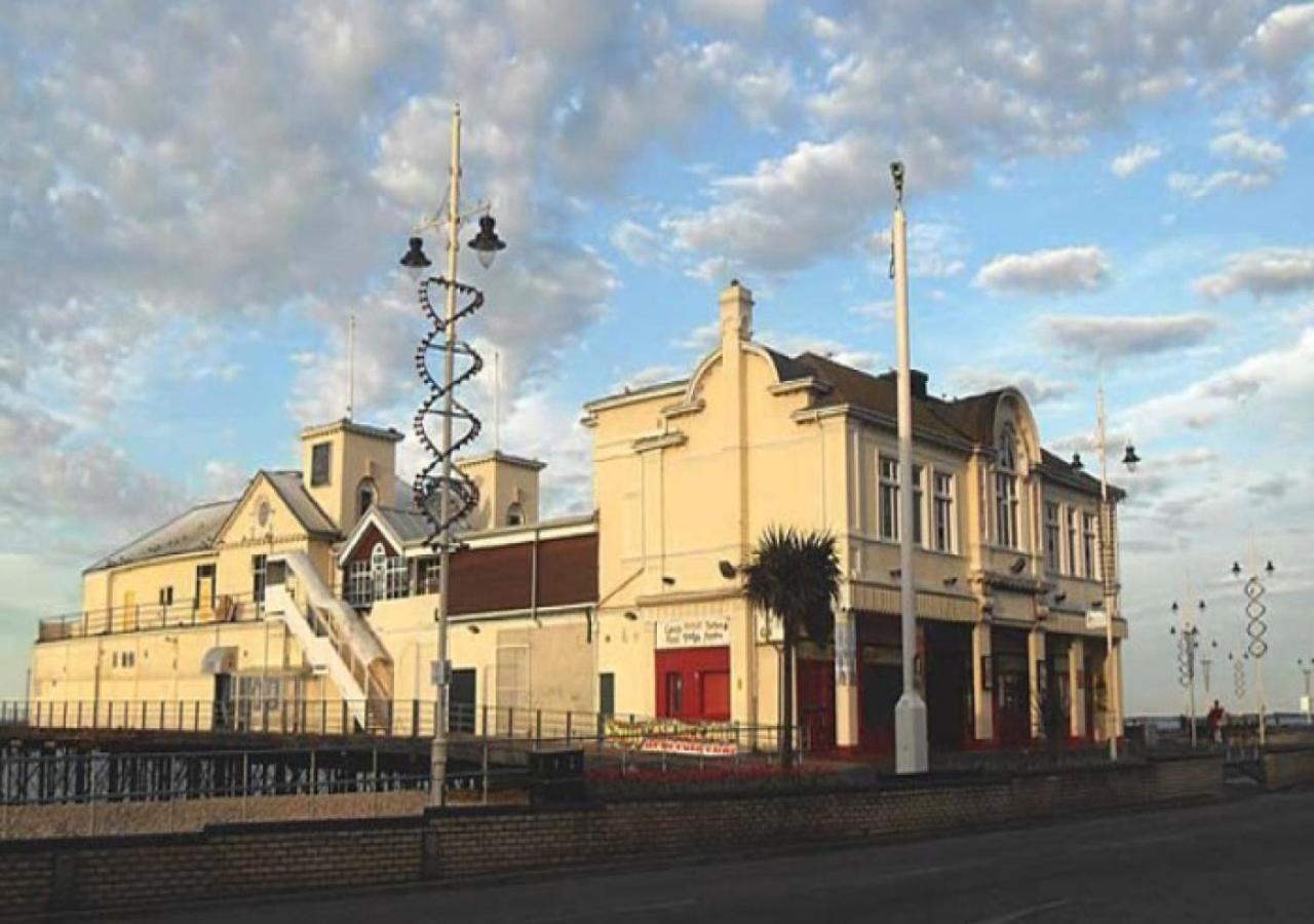 The Annexe - Pagham Apartment Luaran gambar